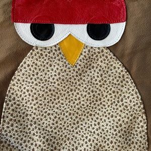 Owl cross body bag.